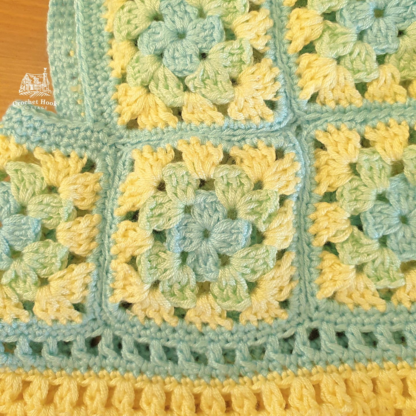 70s style Baby Dress, Granny-Square Chic for your toddler!