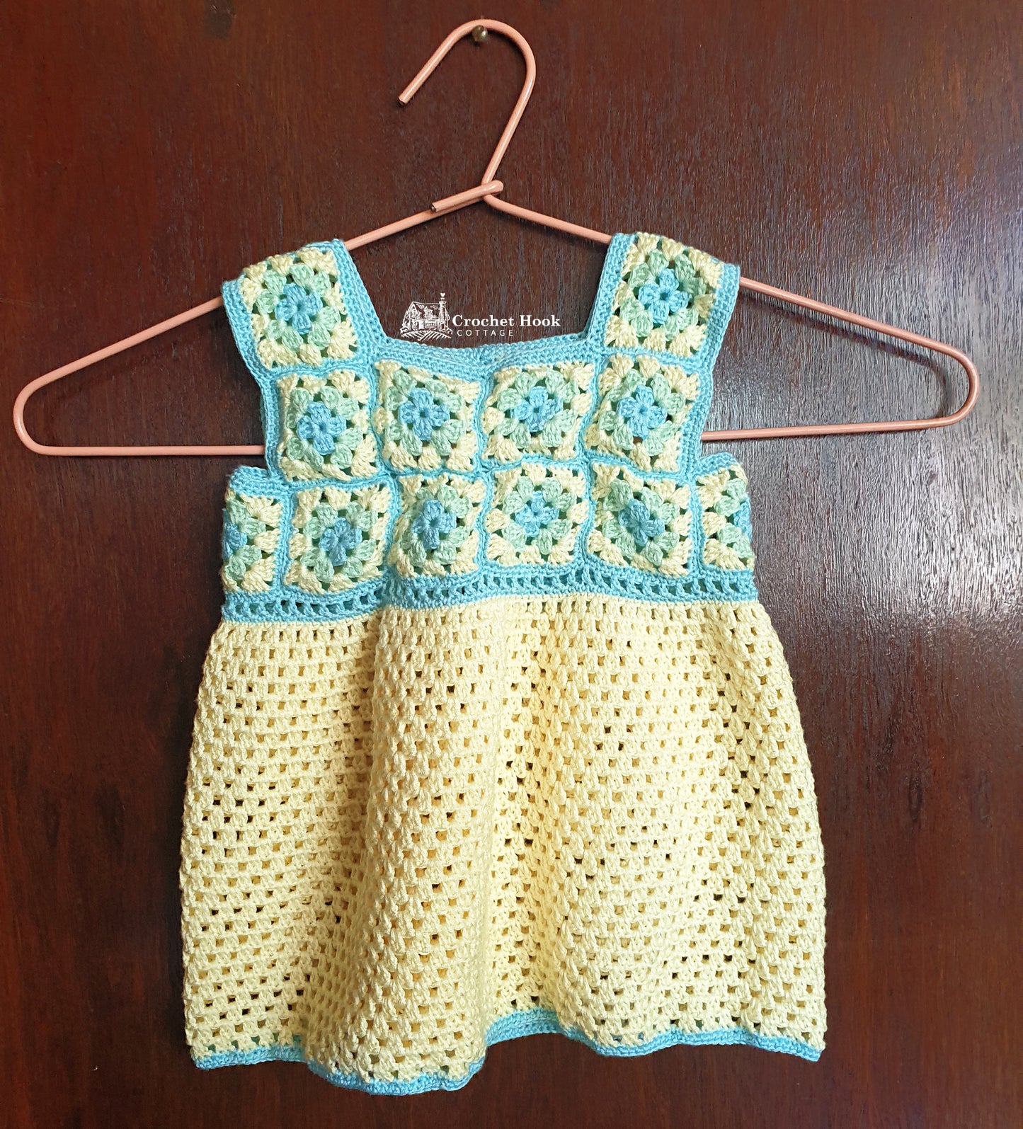 70s style Baby Dress, Granny-Square Chic for your toddler!
